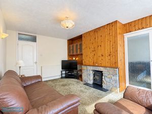 Sitting room- click for photo gallery